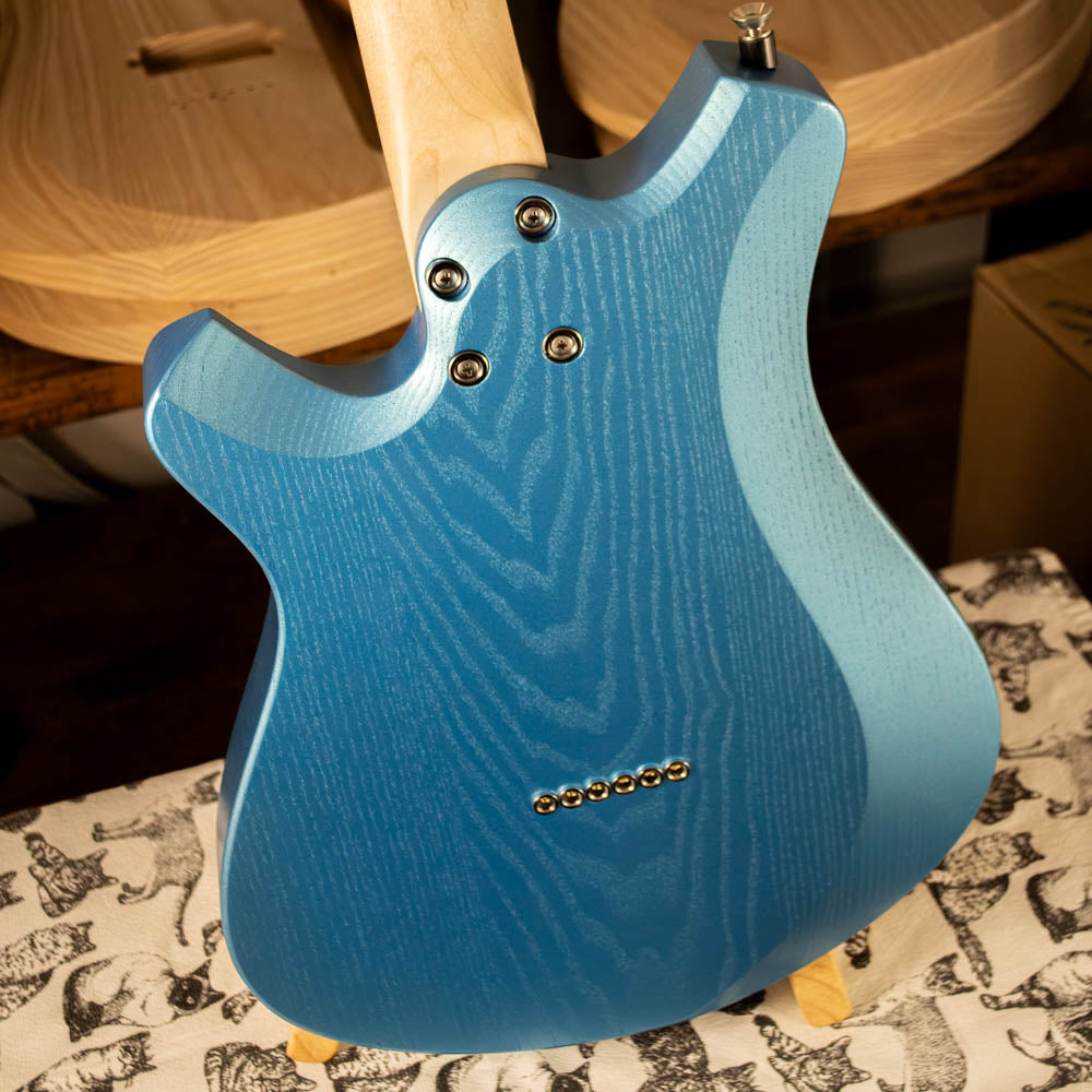 PHANTASMA - MARINA BLUE PEARL OPEN PORE ASH - HARDTAIL - CHROME HARDWARE - HUMBUCKERS